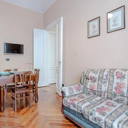 Apartment Guesthost - Elegant In S Quadrilatero Turin